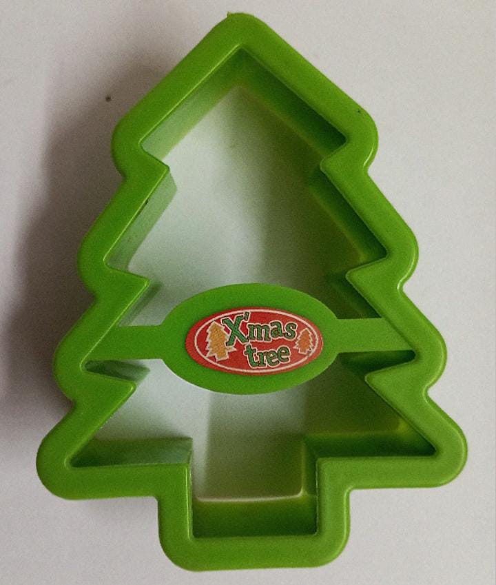 Cortador en forma de arbol de navidad